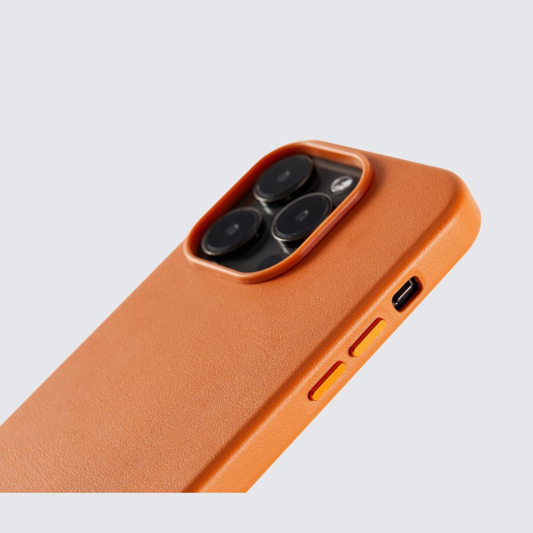 iPHONE 14 PRO Case With Magsafe - Tan