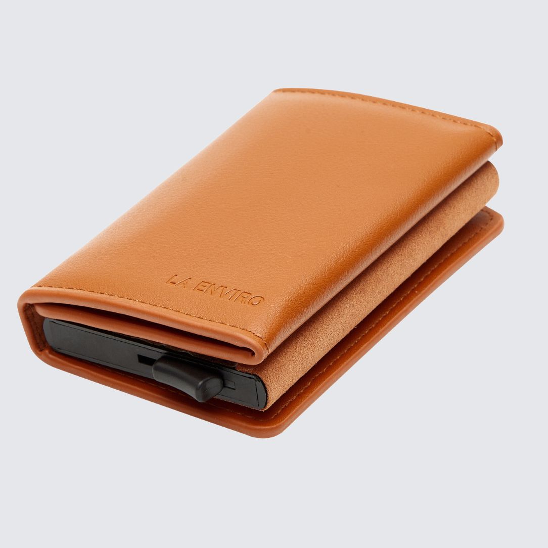 LEURA 2.0 Unisex Wallet Tan